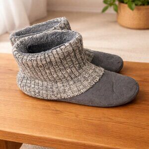 Women’s Gray Knit Bootie Slippers Size 9–10 Cozy Fleece Lined
